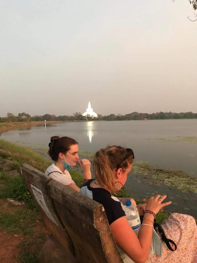 The City Tourist Hotel Anuradhapura Zewnętrze zdjęcie